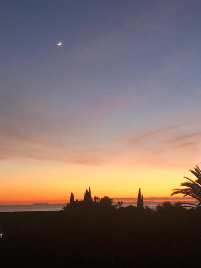 Suite Bora Bora Marbella Buitenkant foto
