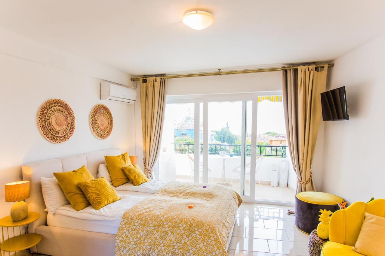 Suite Bora Bora Marbella Buitenkant foto
