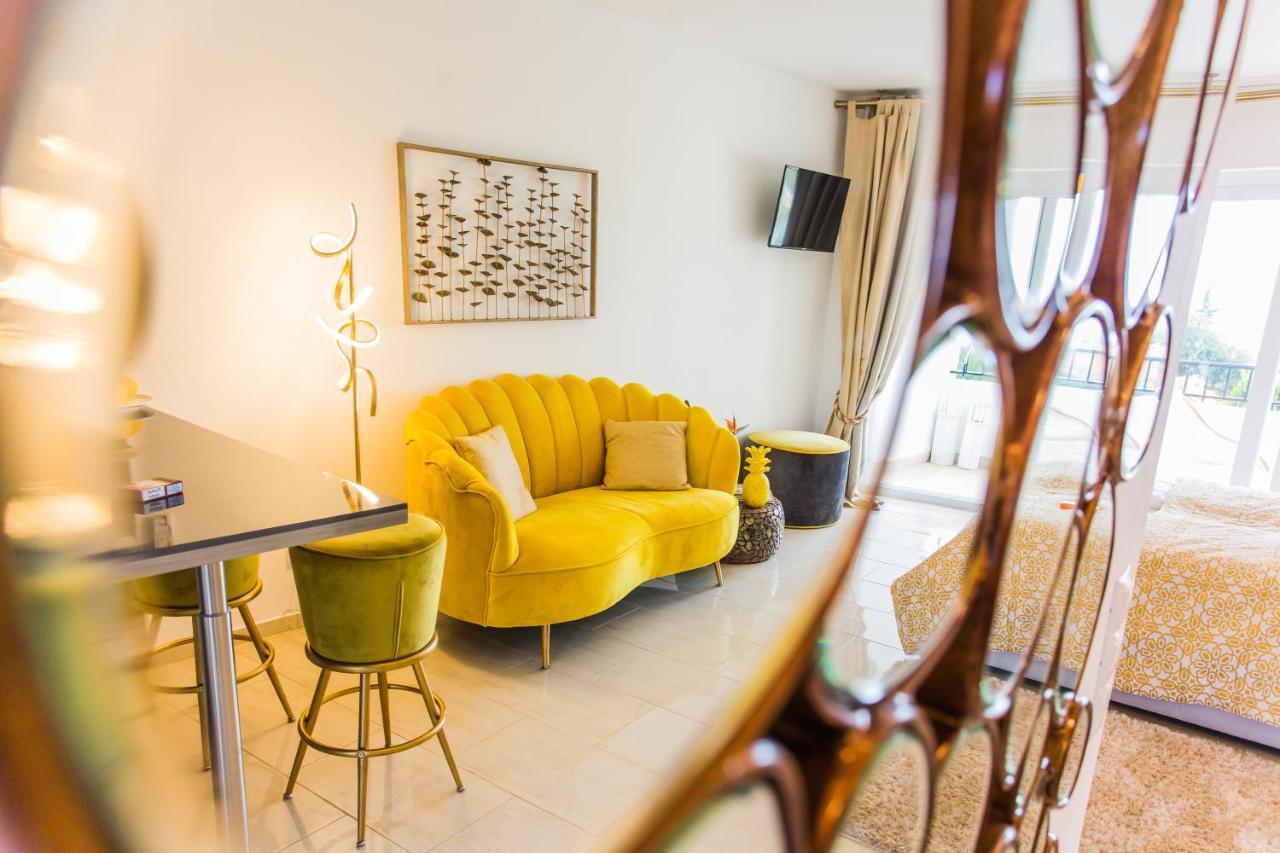 Suite Bora Bora Marbella Buitenkant foto