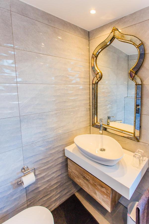 Suite Bora Bora Marbella Buitenkant foto