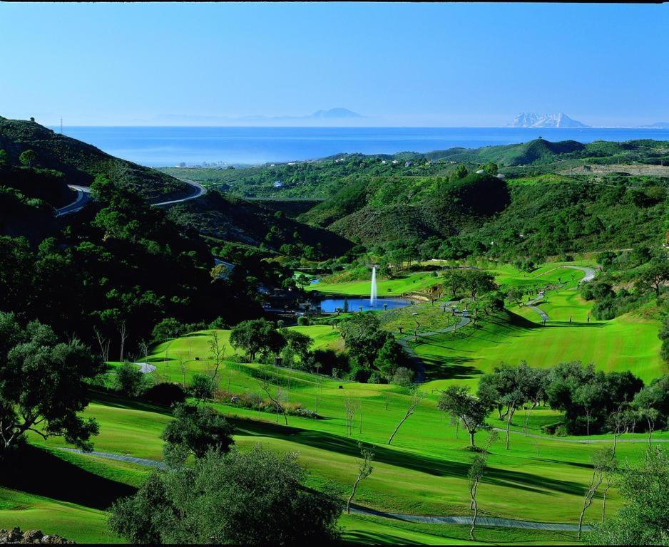 Suite Bora Bora Marbella Buitenkant foto